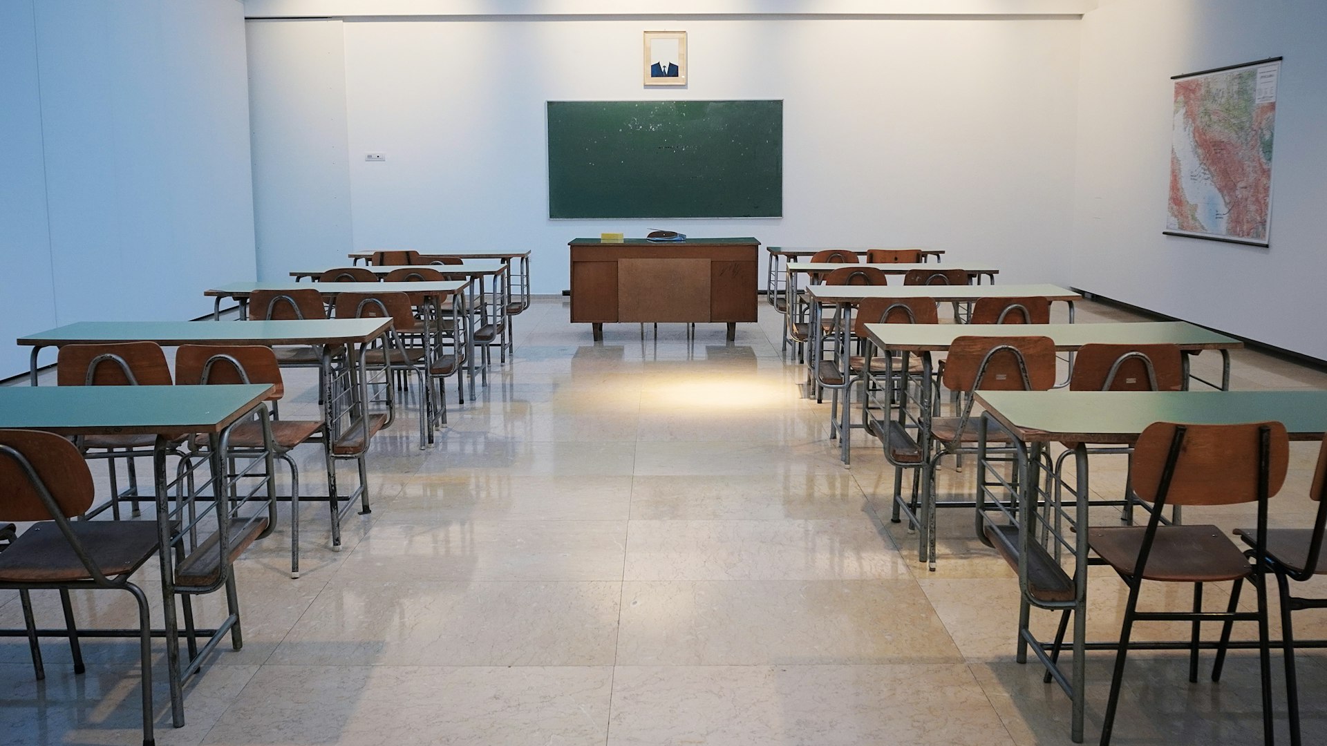 Wie kann in der Schule Disziplin und Regelkonformität von Schülern eingefordert werden?